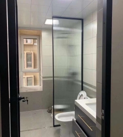 VÁCH NGĂN PHÒNG TẮM KÍNH