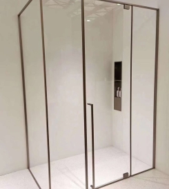 PHÒNG TẮM CỬA MỞ QUAY BẢN LỀ TRÊN DƯỚI 1 CÁNH 1 FIX CÓ VÁCH