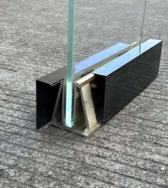 TẤM ỐP INOX U NHÔM BẮT MẶT