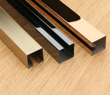 CẦU THANG LAN CAN HIỆN ĐẠI